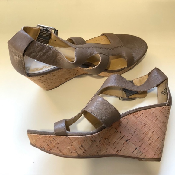 Nine West wedges (size 7.5) - Picture 1 of 2